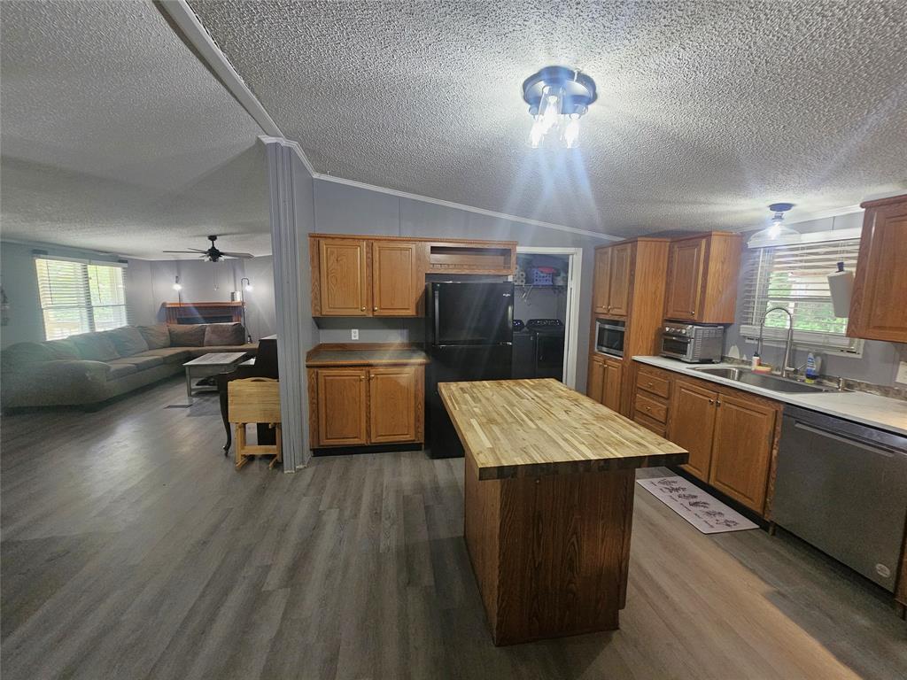 12910 Springhaven Drive Property Photo 9