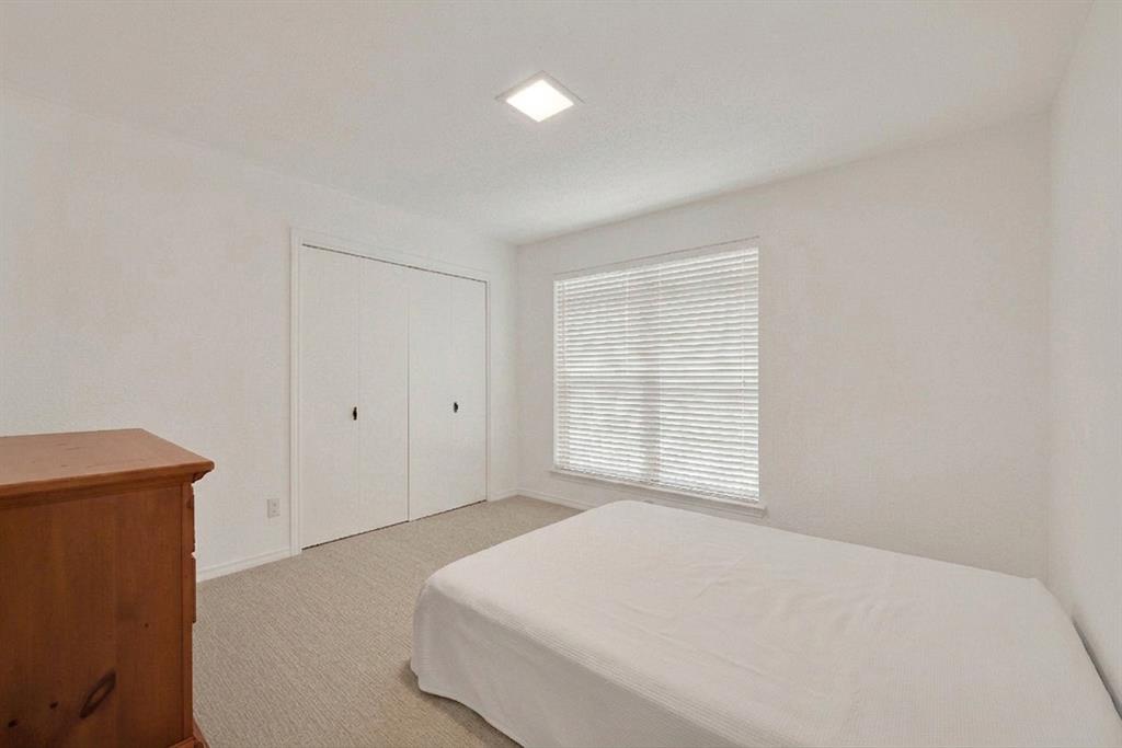 1415 S Joe Wilson Road Property Photo 14