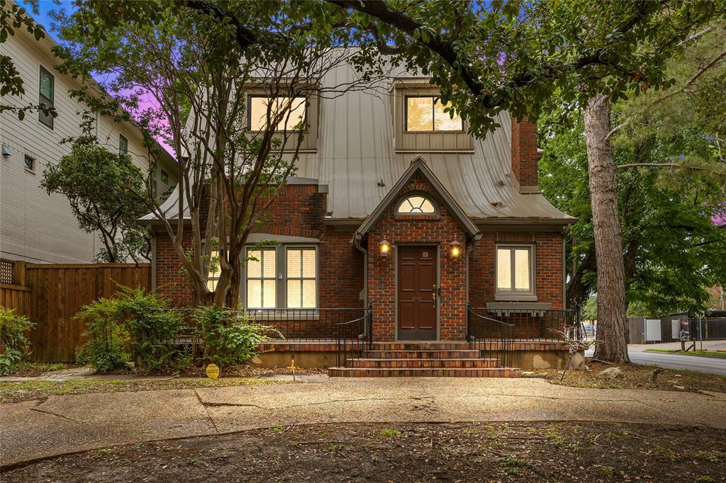 4129 Bowser Avenue
