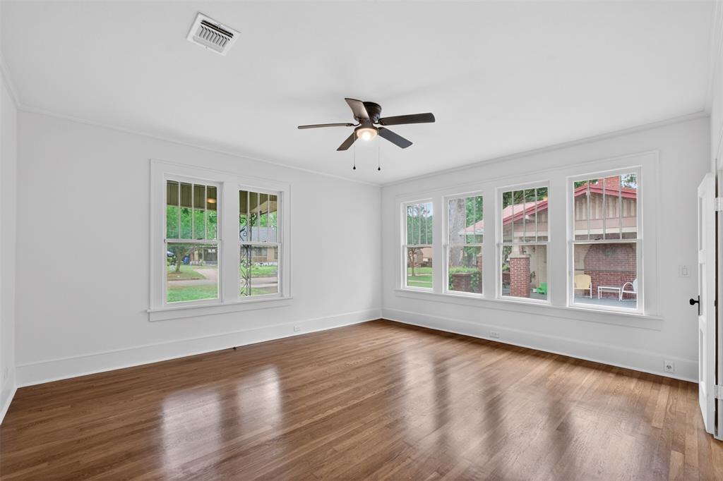 106 Washington Place Property Photo 17