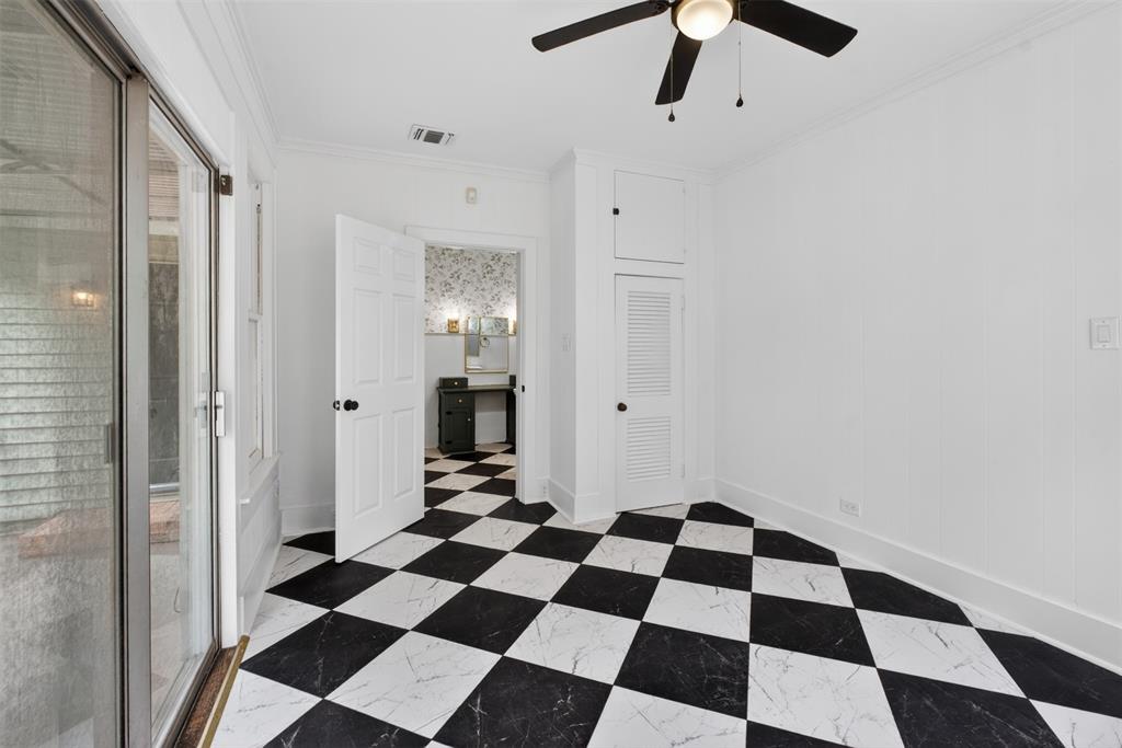 106 Washington Place Property Photo 25