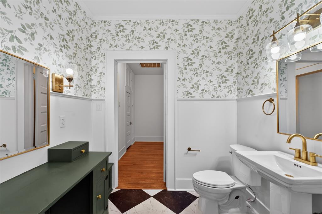 106 Washington Place Property Photo 28