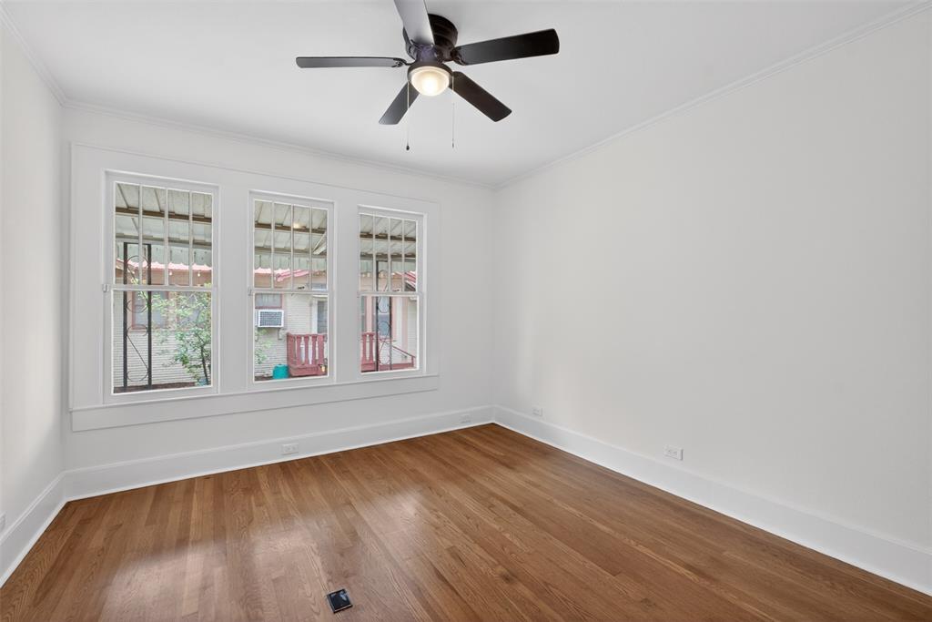 106 Washington Place Property Photo 31