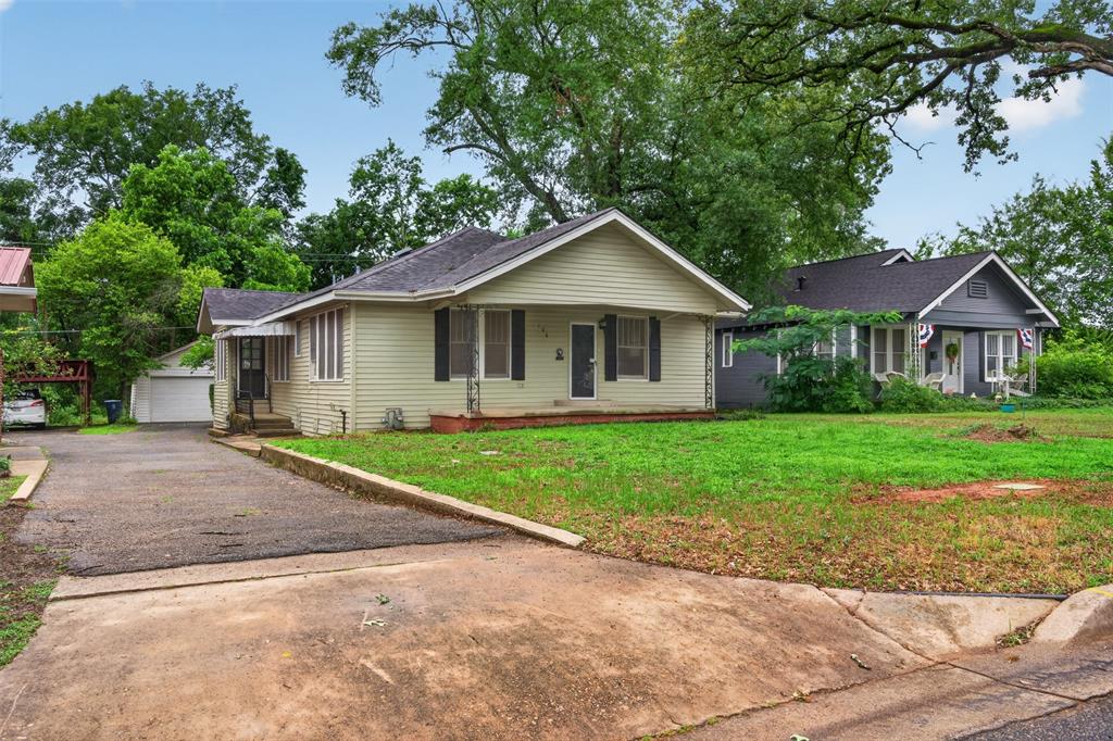 106 Washington Place Property Photo 35