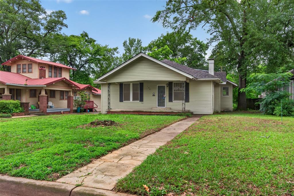 106 Washington Place Property Photo 36