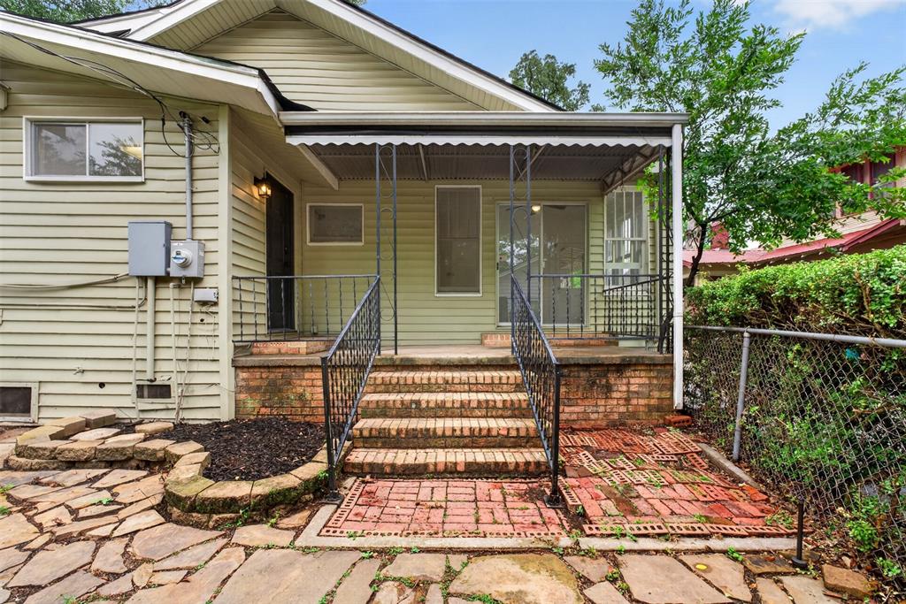106 Washington Place Property Photo 39