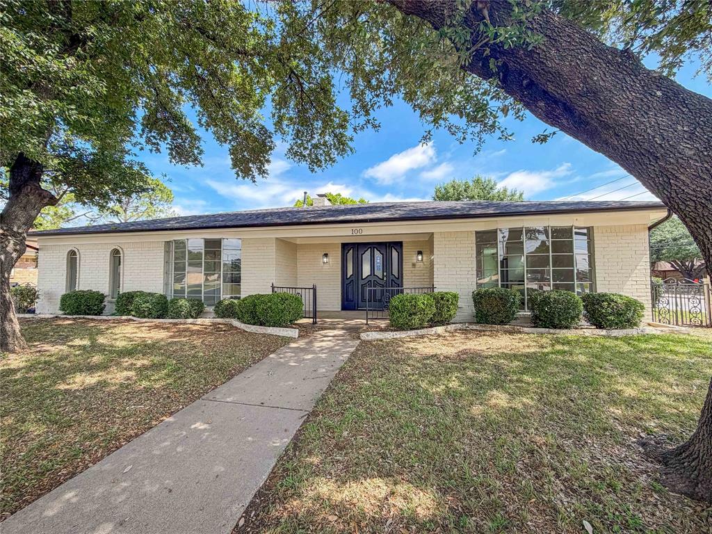100 W Pleasantview Drive Property Photo 1
