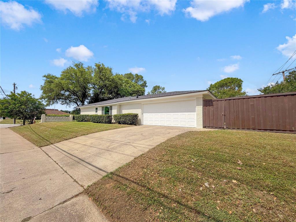 100 W Pleasantview Drive Property Photo 7