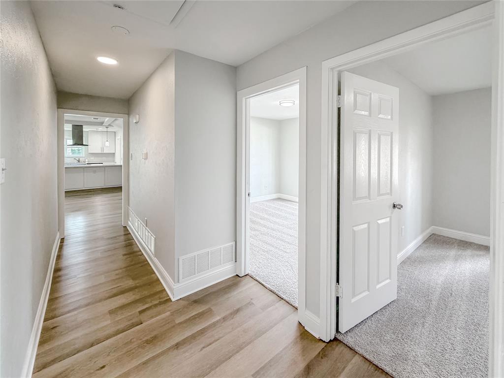 100 W Pleasantview Drive Property Photo 15