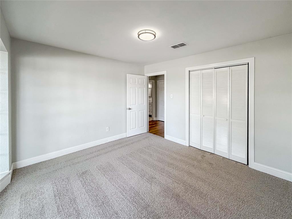 100 W Pleasantview Drive Property Photo 17
