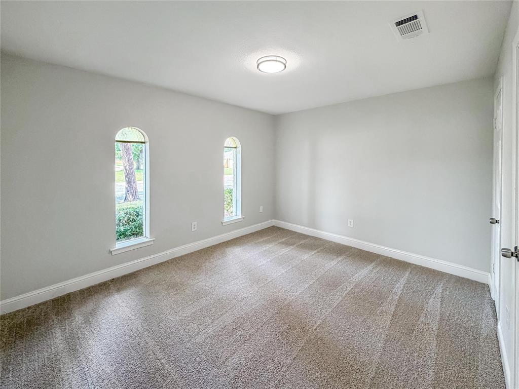 100 W Pleasantview Drive Property Photo 18