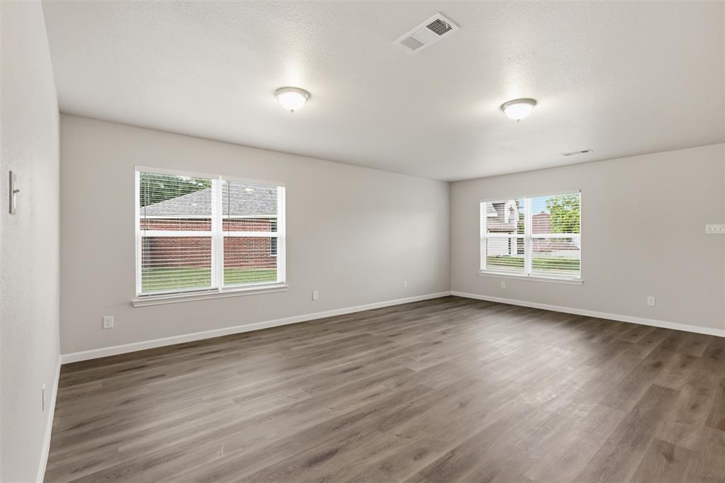 7301 Moon Ridge Court Property Photo 12