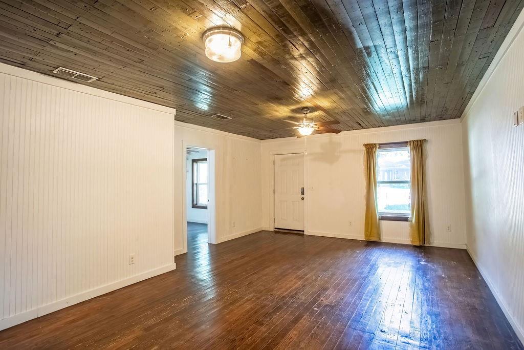 425 Gregg Street Property Photo 4