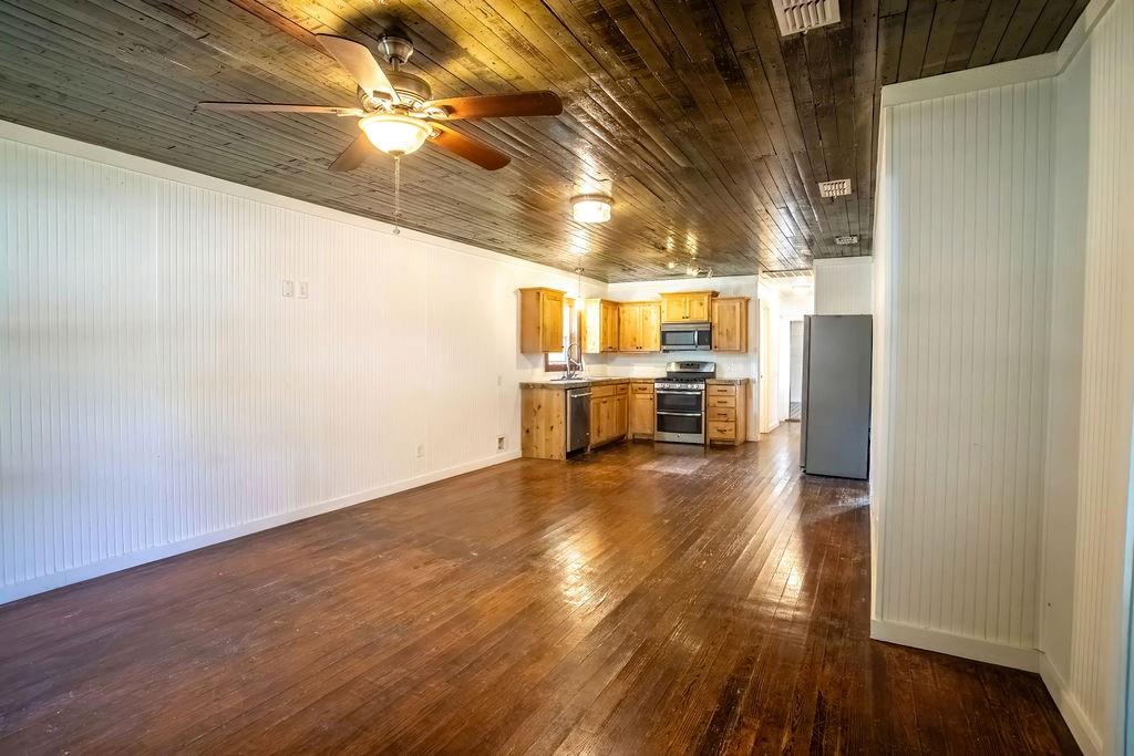 425 Gregg Street Property Photo 5