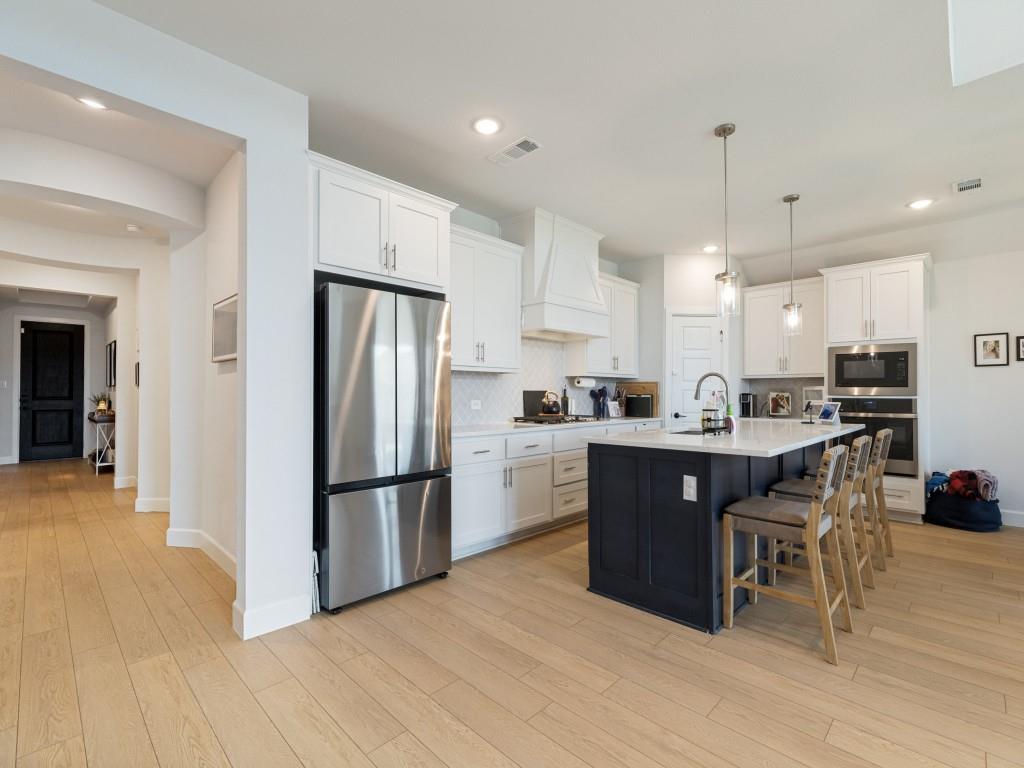 1120 Century Tree Lane Property Photo 4
