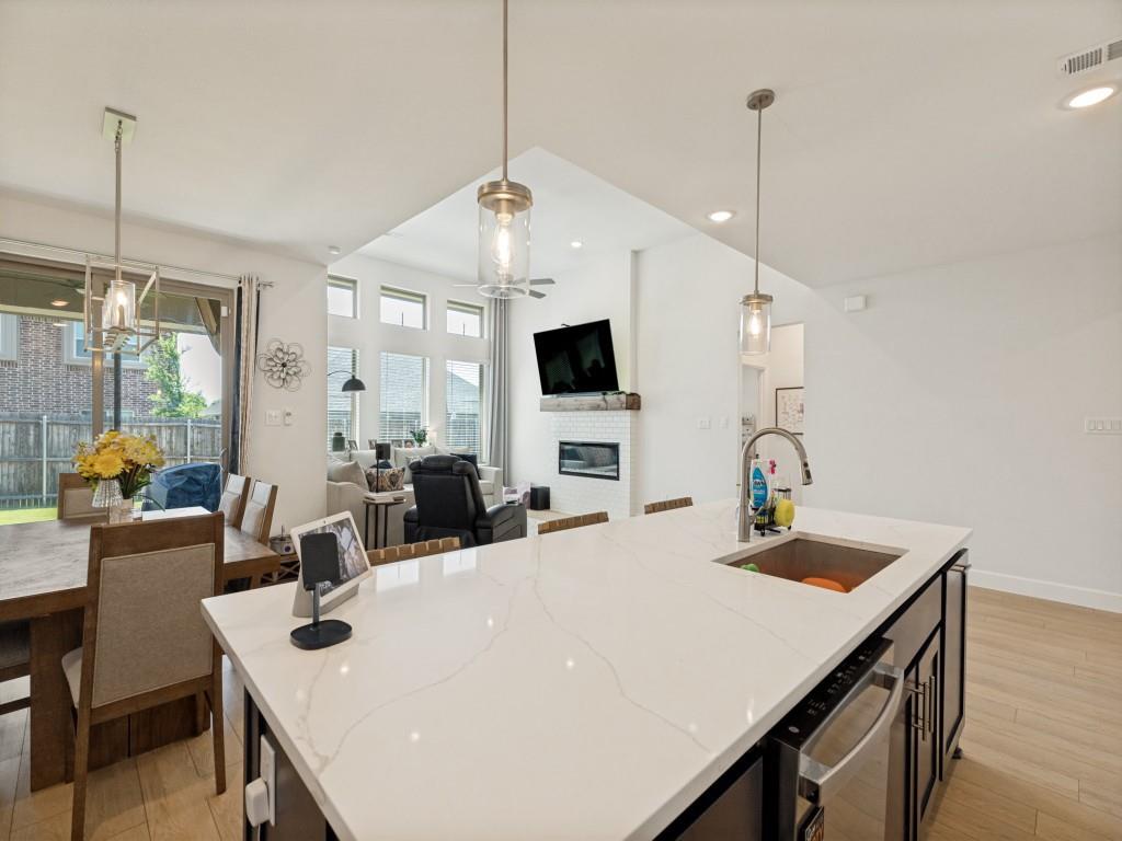 1120 Century Tree Lane Property Photo 7
