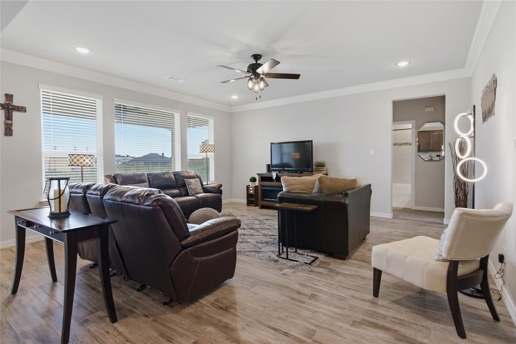 6343 Rustic Edge Street Property Photo 11