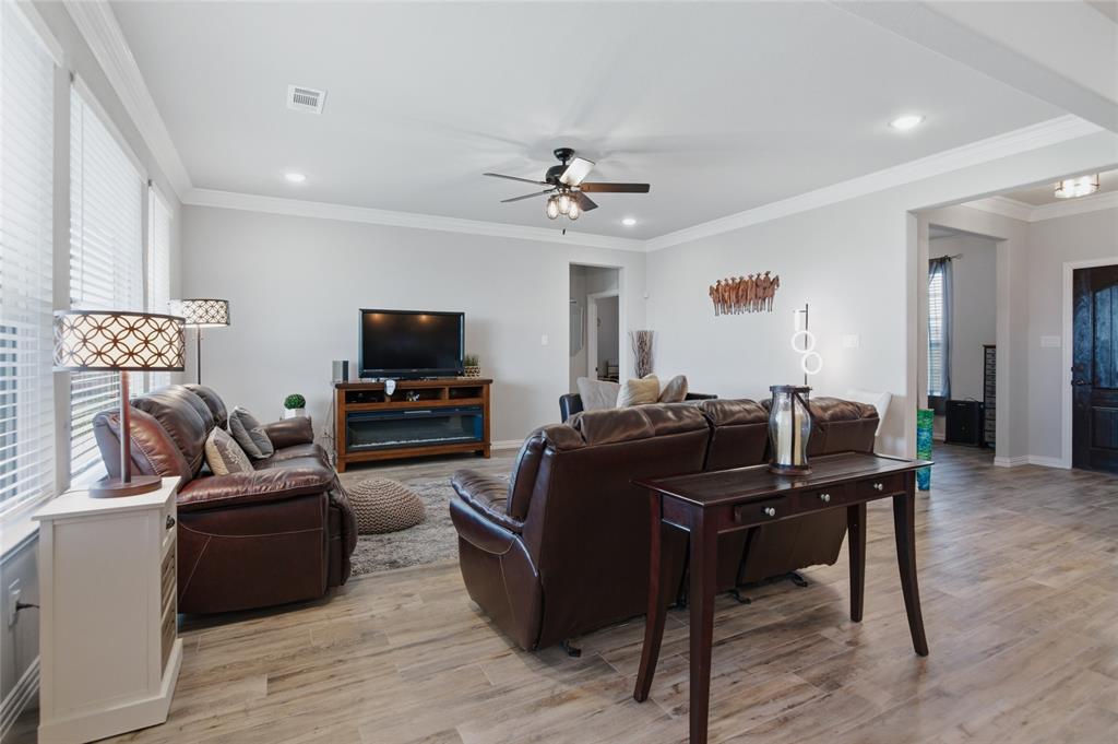 6343 Rustic Edge Street Property Photo 12