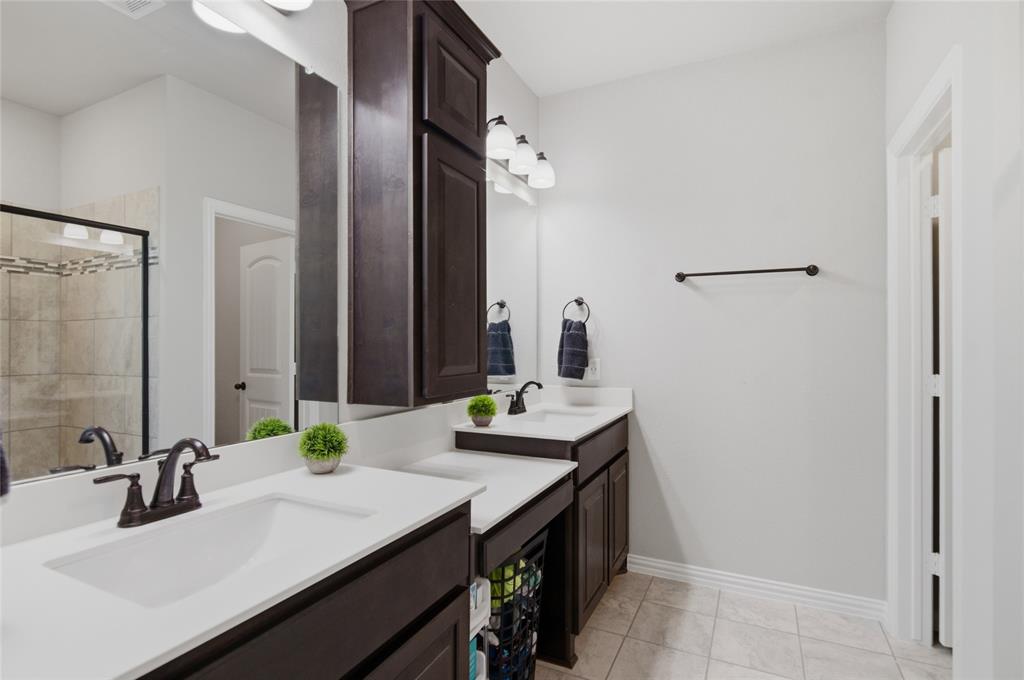 6343 Rustic Edge Street Property Photo 21