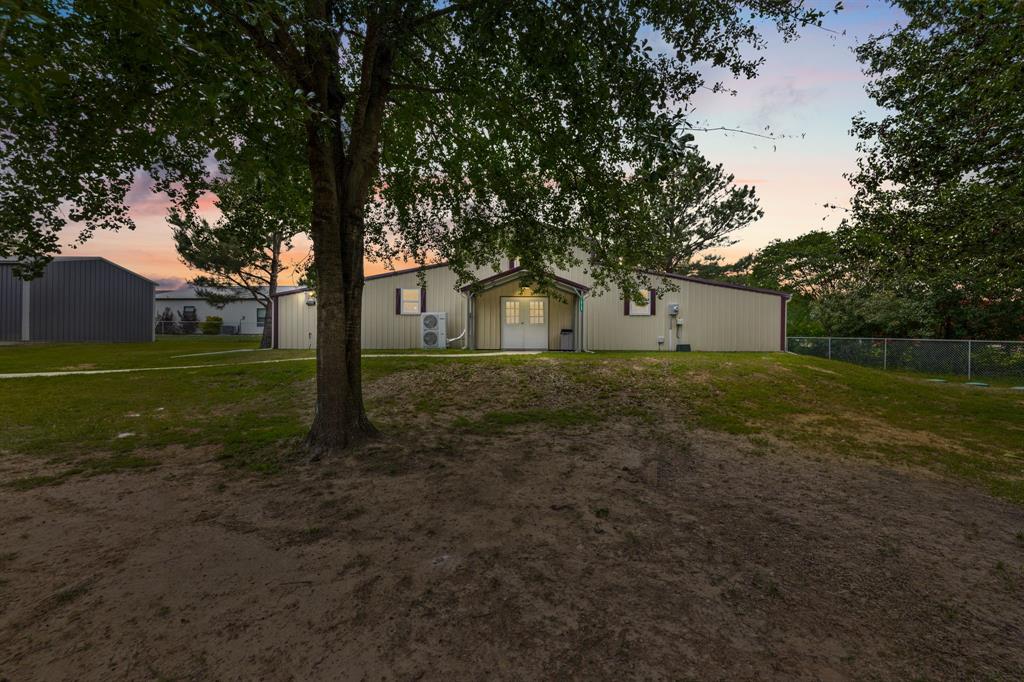 10160 Lynn Lane Property Photo 37