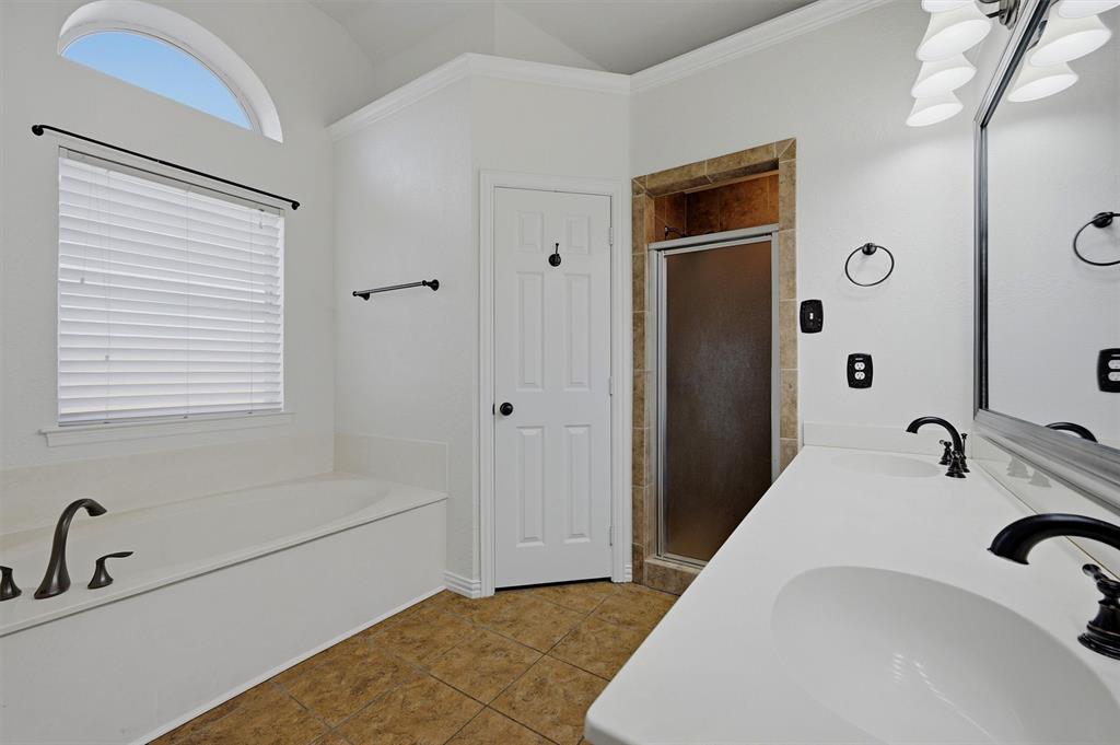 806 Birch Circle Property Photo 24