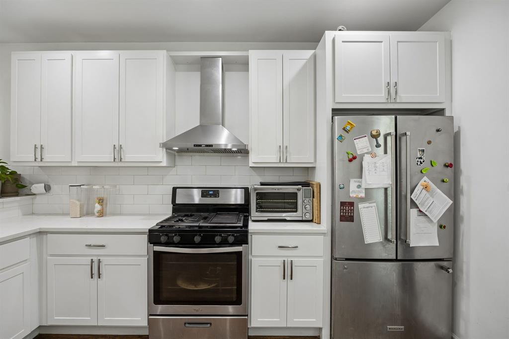 1008 S Oak Cliff Boulevard Property Photo 9