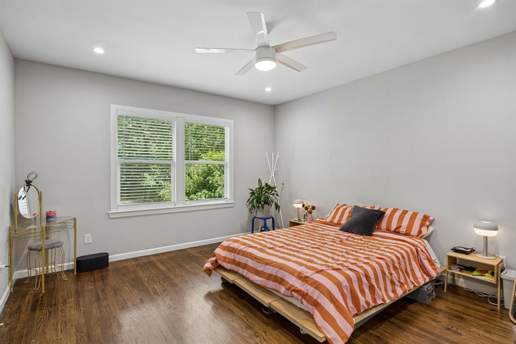 1008 S Oak Cliff Boulevard Property Photo 13