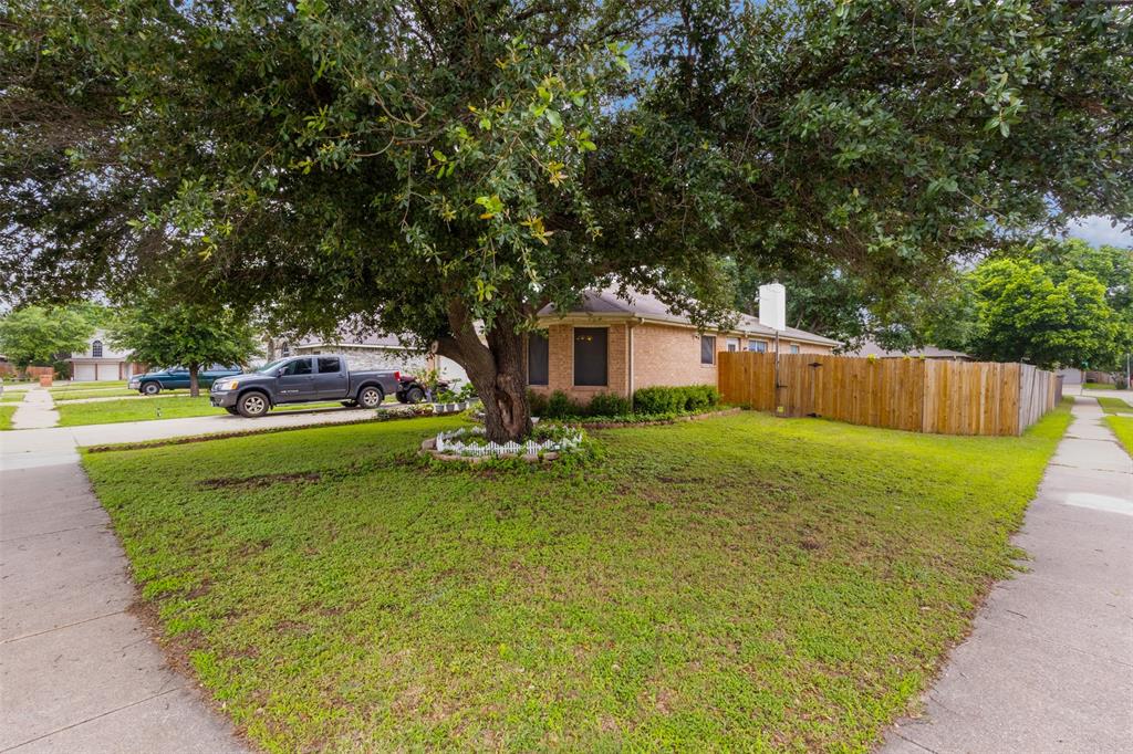 300 Comiskey Court Property Photo 2
