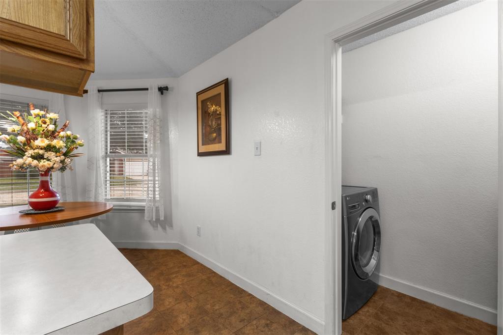 300 Comiskey Court Property Photo 13