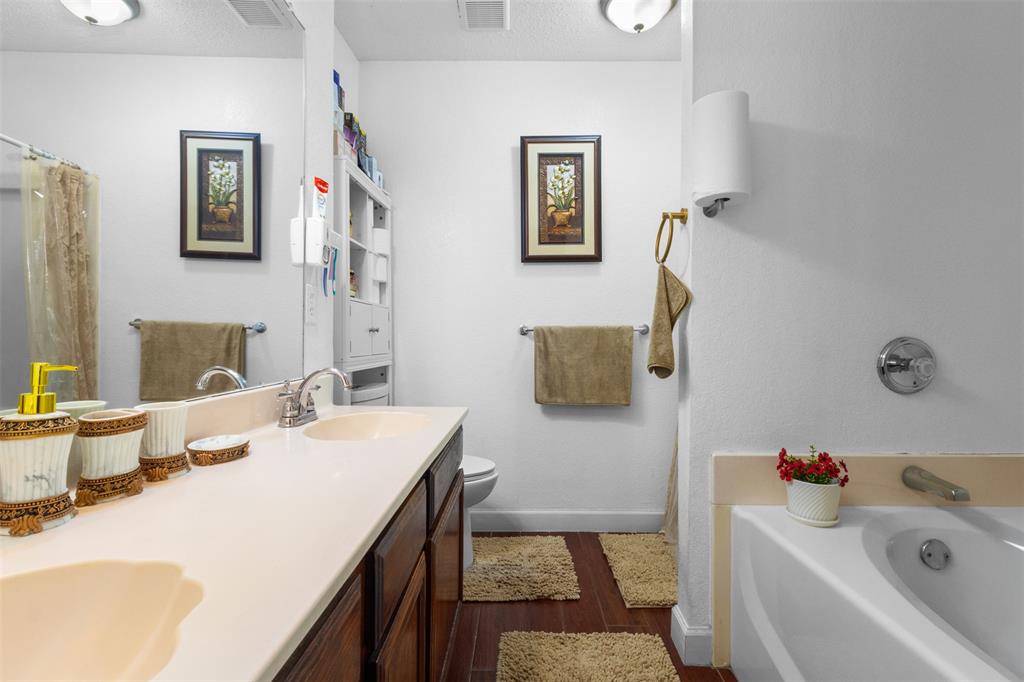 300 Comiskey Court Property Photo 17