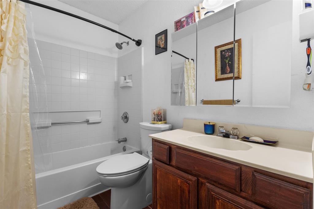 300 Comiskey Court Property Photo 20