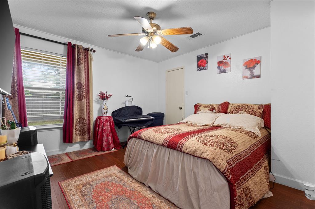 300 Comiskey Court Property Photo 21