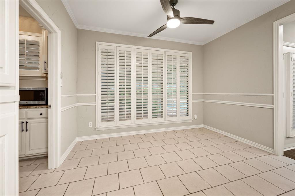 5851 Windridge Lane Property Photo 16