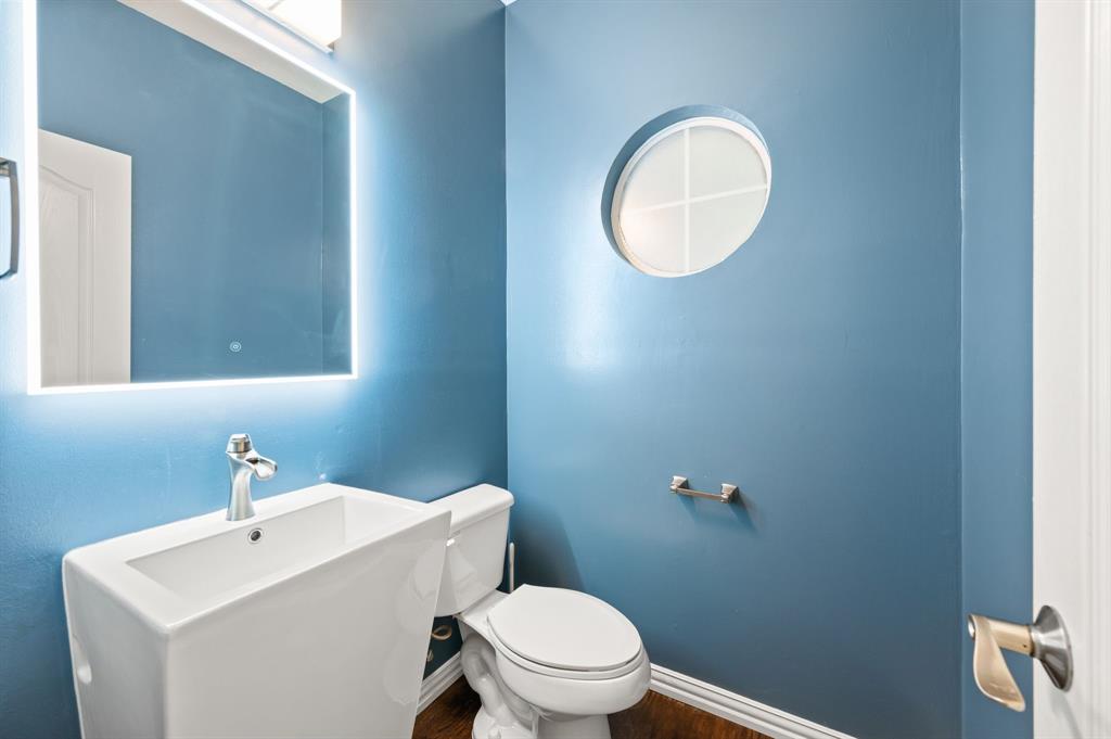 5851 Windridge Lane Property Photo 18