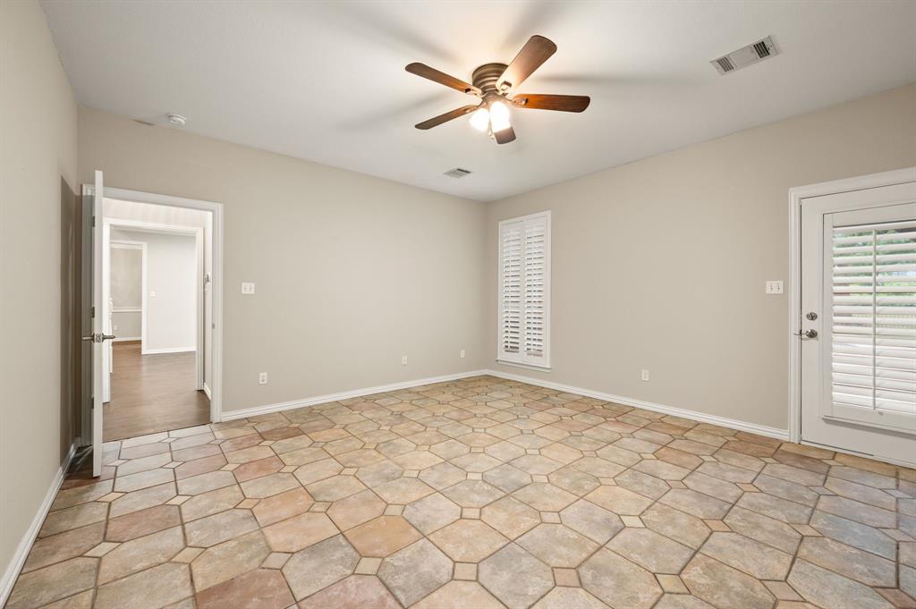 5851 Windridge Lane Property Photo 20
