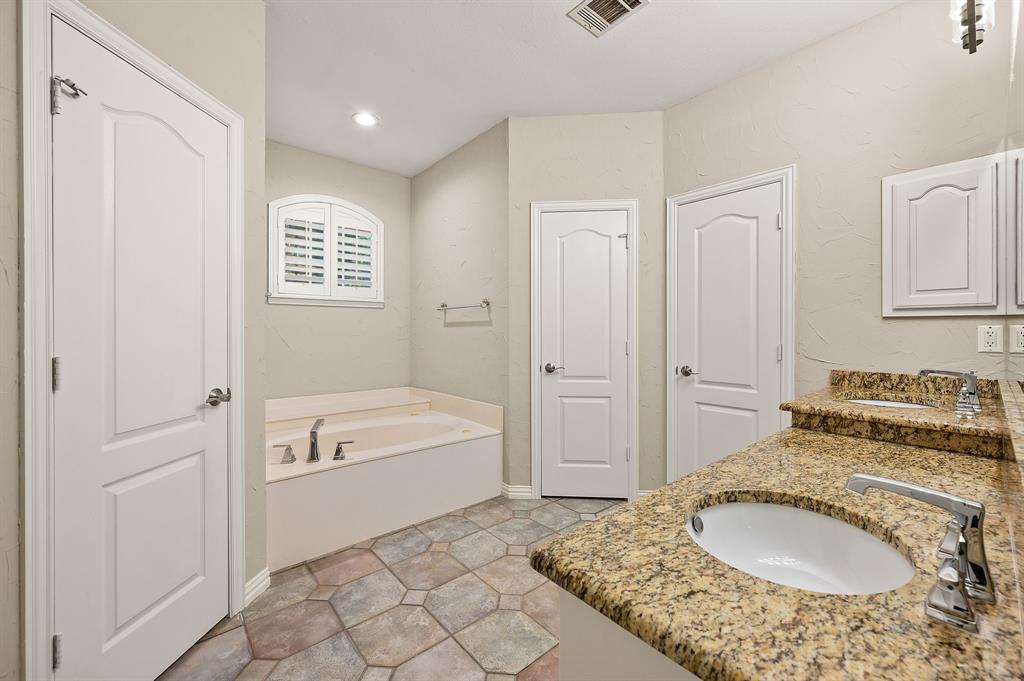 5851 Windridge Lane Property Photo 21
