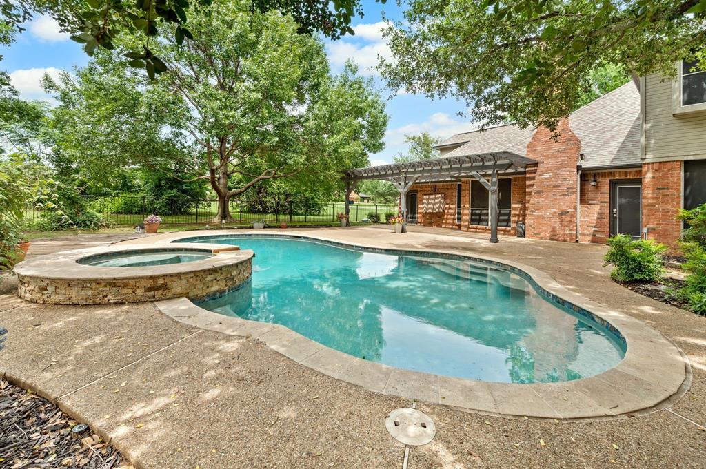 5851 Windridge Lane Property Photo 33