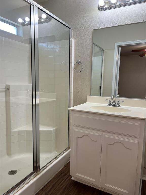 10921 Colonial Heights Lane Property Photo 4