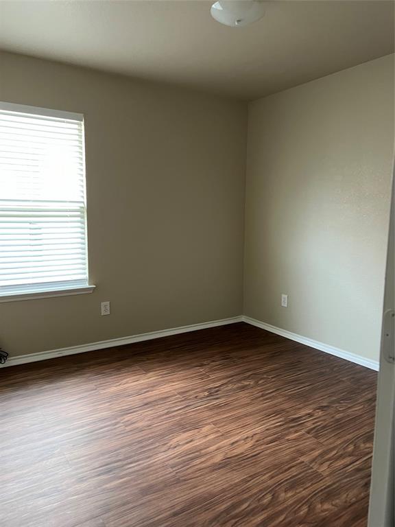 10921 Colonial Heights Lane Property Photo 7