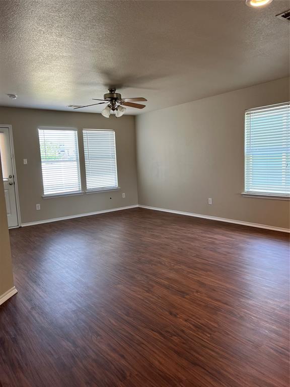 10921 Colonial Heights Lane Property Photo 8