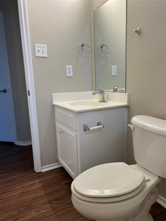 10921 Colonial Heights Lane Property Photo 11