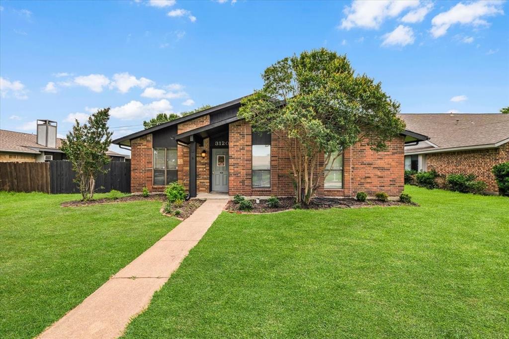 3120 Mayfair Drive Property Photo 4