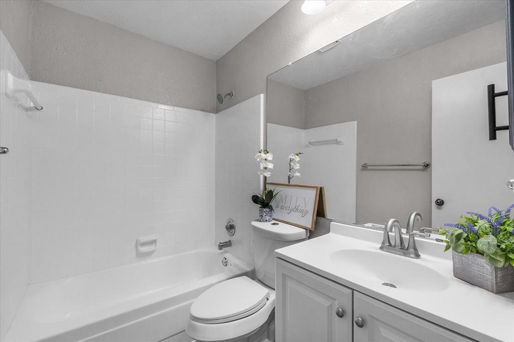 3120 Mayfair Drive Property Photo 28
