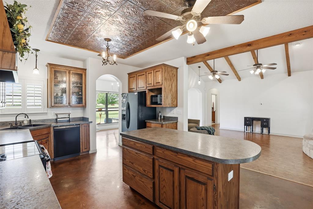 2421 Pecan Springs Road Property Photo 12