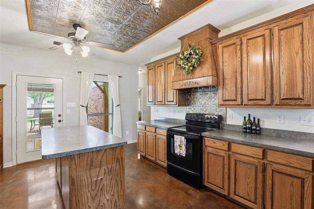 2421 Pecan Springs Road Property Photo 14