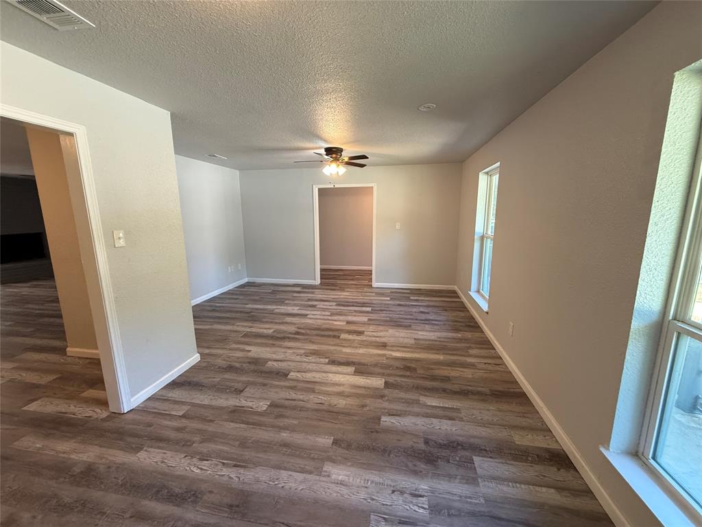 5305 Westhaven Drive Property Photo 3