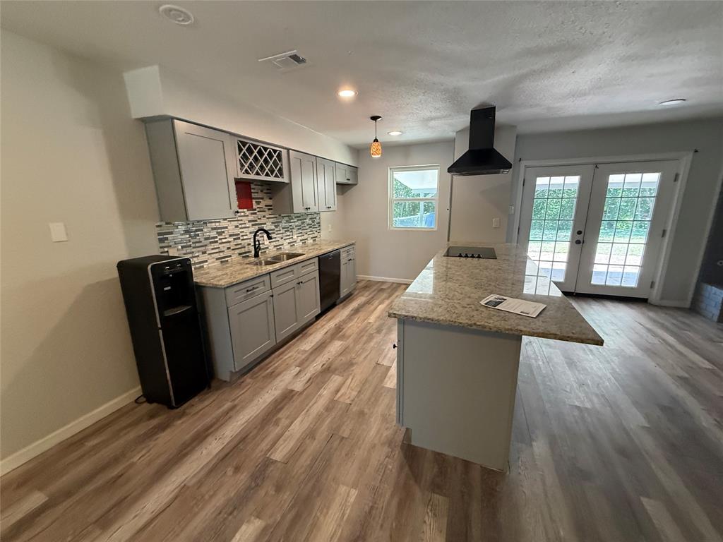 5305 Westhaven Drive Property Photo 5