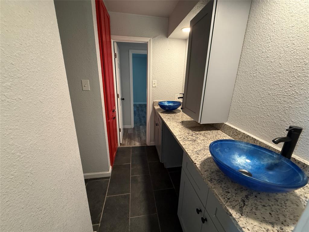 5305 Westhaven Drive Property Photo 9