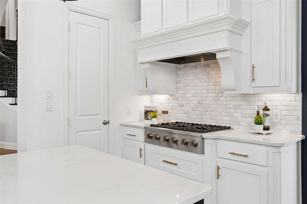 3500 Newport Drive Property Photo 10