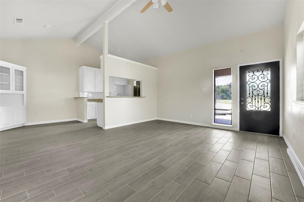 405 S Las Vegas Trail Property Photo 3